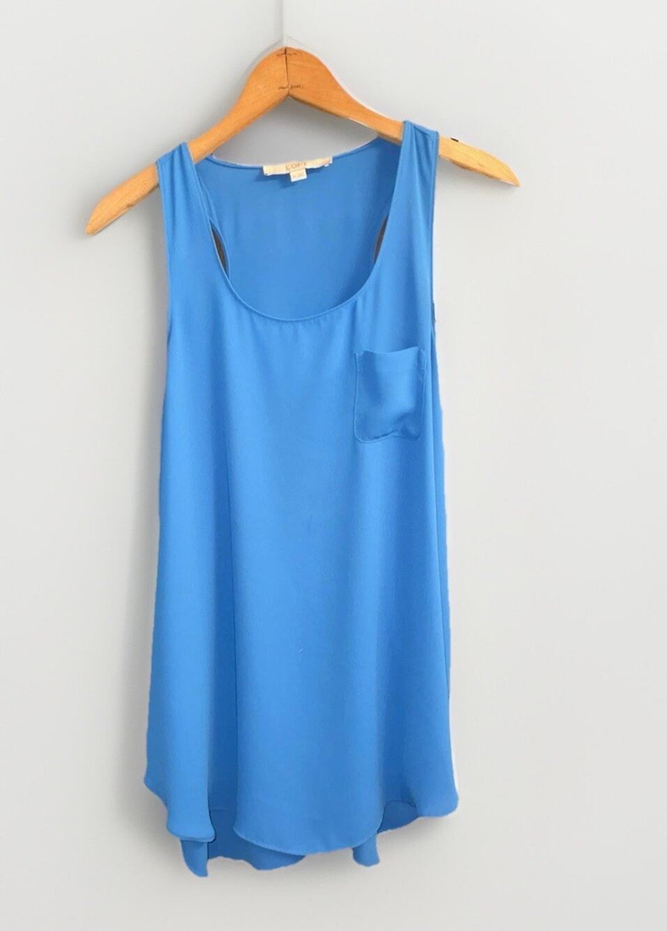 Ann Taylor LOFT Tank Top Blue Size M Scoop Neck Racer Back Lightweight Tank